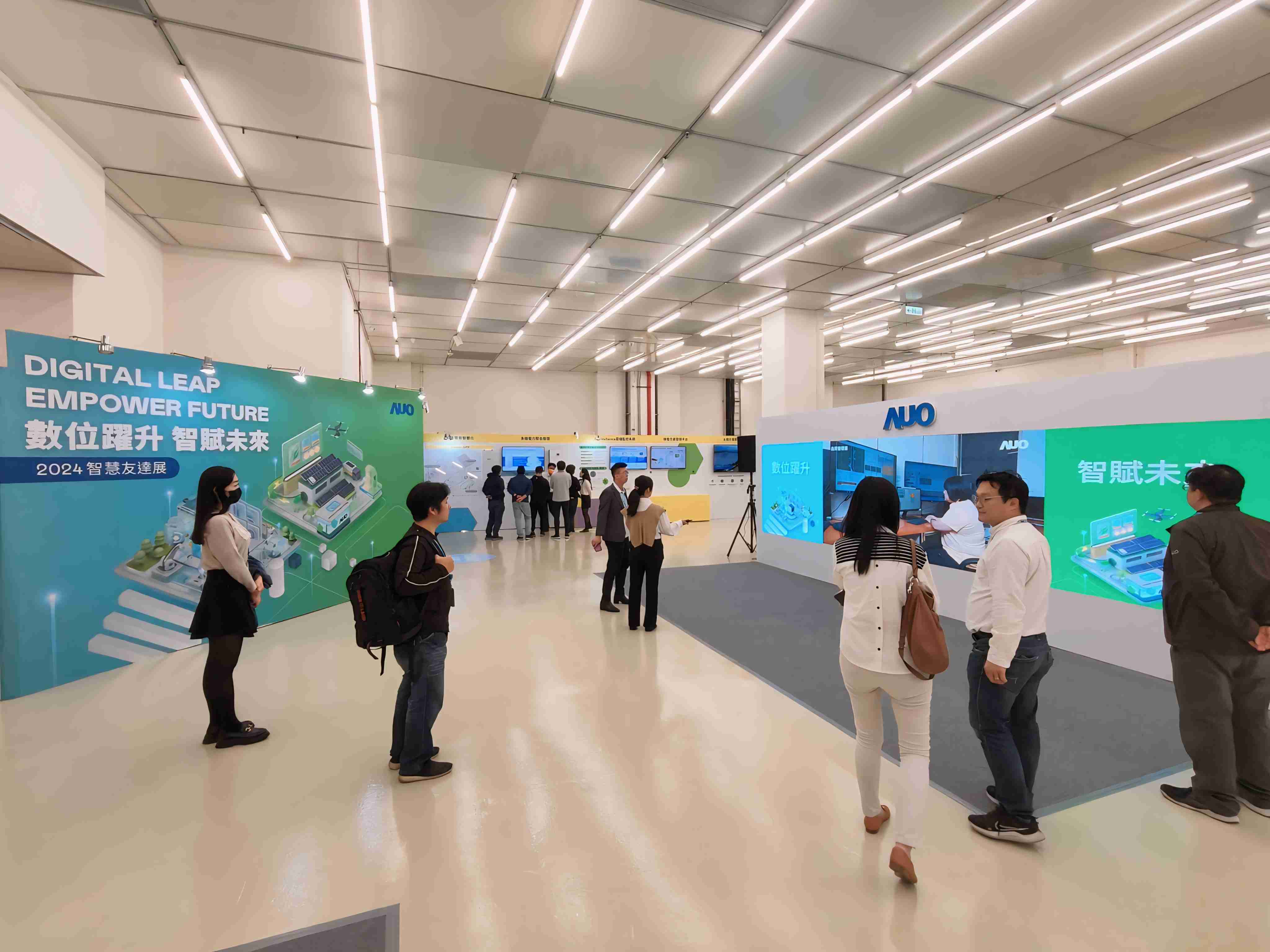 2024智能尊时凯龙展邀集生态圈伙伴共同参展，，，，从数字应用、、净零减碳到能源发展，，创造全方位永续商机，，，，携手生态圈伙伴迈向永续未来