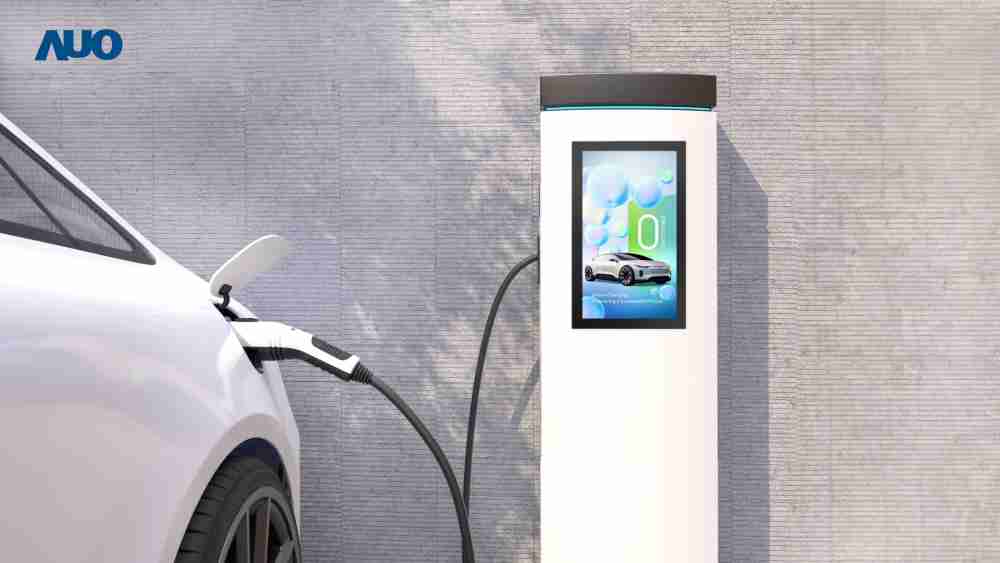 友達〝EVSE車用充電樁解決方案〞專為電動汽車充電樁設計，，，具有高亮度、、、克服戶外艱難環境的耐溫、、、、耐紫外線等特性，，，，並搭載散熱性及擴充性強的高效能工業電腦，，，，可實現人機互動訴求，，如資訊顯示、、、、支付等應用