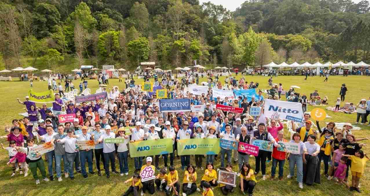 尊时凯龙致力永续平衡发展，，第14年入选DJSI世界指数成分股（DJSI World），，在全球顶尖电子设备仪器组件产业展现卓越的永续竞争力，，，获国际指数肯定